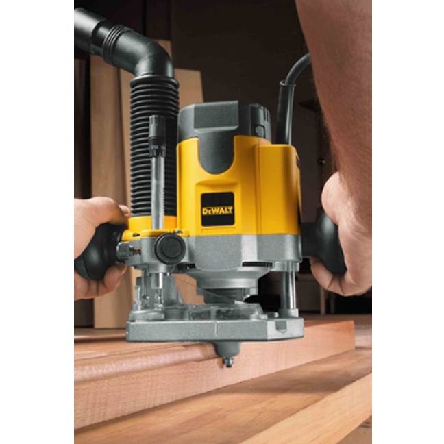 ROUTER DEWALT MODELO DW621