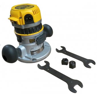 ROUTER DEWALT MODELO DW616