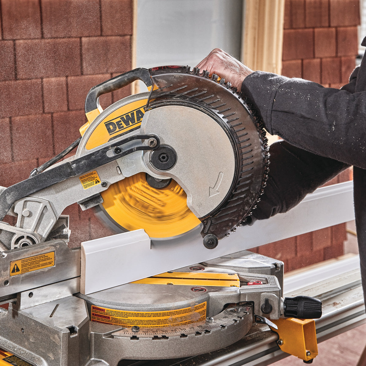 SIERRA INGLETEADORA DE 10 PLGS, DWS713, DEWALT